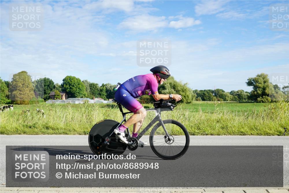 31.08.2025 - Elbe Triathlon Hamburg Michael Burmester http://msf.ph/oto/8689948 31.08.2025 09:31:36 Radfahren 244, 369, 570, 609, 666, 720 meine-sportfotos.de