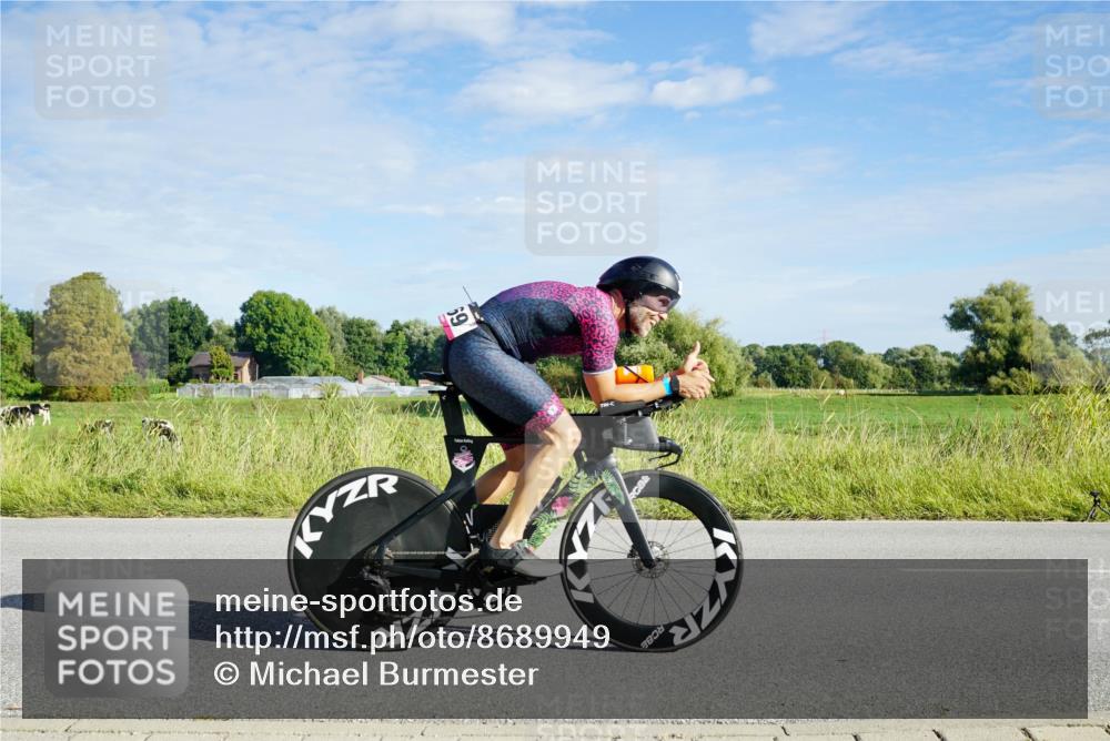 31.08.2025 - Elbe Triathlon Hamburg Michael Burmester http://msf.ph/oto/8689949 31.08.2025 09:31:39 Radfahren 244, 369, 666, 720 meine-sportfotos.de