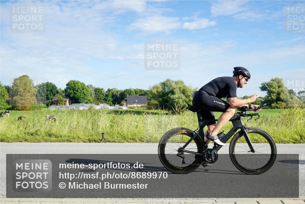 31.08.2025 - Elbe Triathlon Hamburg Michael Burmester http://msf.ph/oto/8689970 31.08.2025 09:32:08 Radfahren 285, 420, 463, 528, 633, 700, 707, 708 meine-sportfotos.de