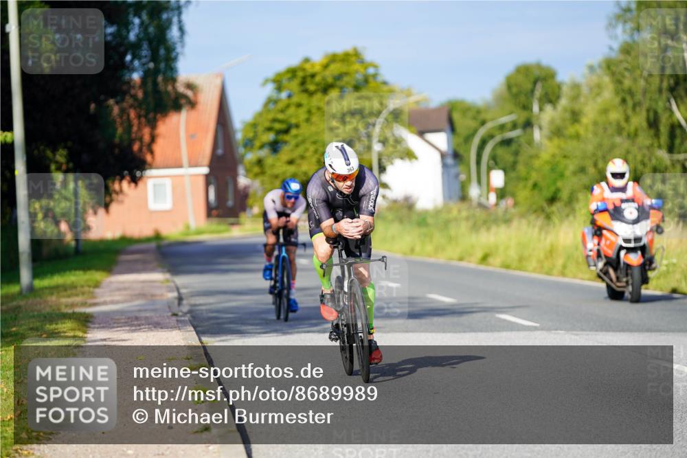 31.08.2025 - Elbe Triathlon Hamburg Michael Burmester http://msf.ph/oto/8689989 31.08.2025 08:49:07 Radfahren 245, 345, 363 meine-sportfotos.de