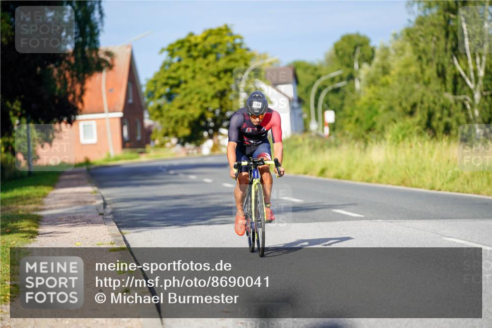 31.08.2025 - Elbe Triathlon Hamburg Michael Burmester http://msf.ph/oto/8690041 31.08.2025 08:50:02 Radfahren 244 meine-sportfotos.de