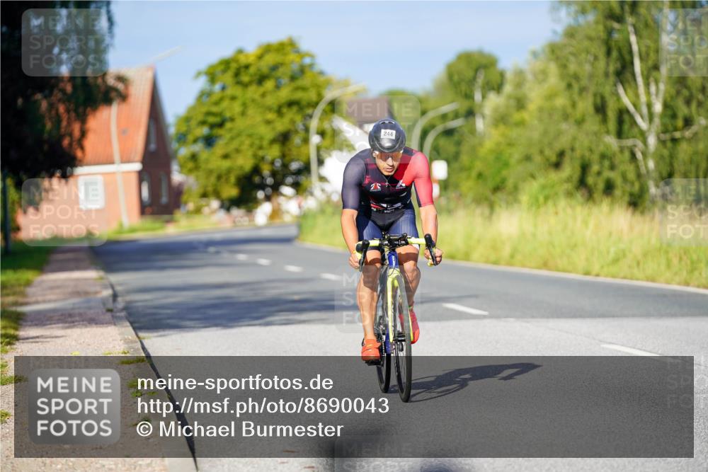 31.08.2025 - Elbe Triathlon Hamburg Michael Burmester http://msf.ph/oto/8690043 31.08.2025 08:50:02 Radfahren 244 meine-sportfotos.de