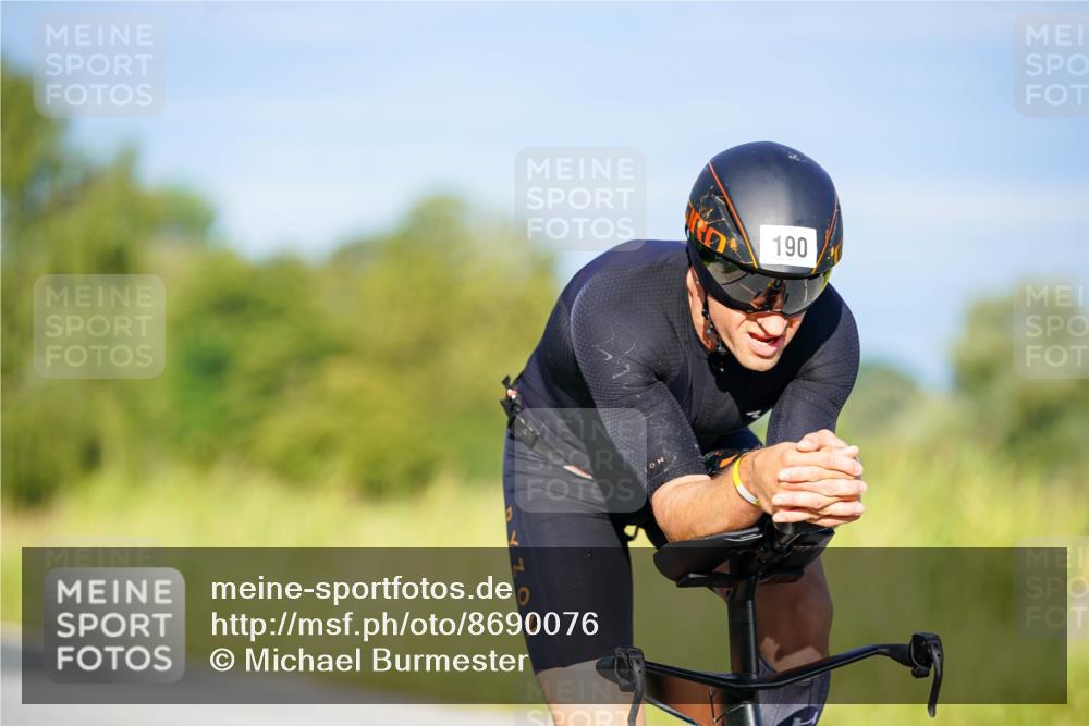 31.08.2025 - Elbe Triathlon Hamburg Michael Burmester http://msf.ph/oto/8690076 31.08.2025 08:50:24 Radfahren 186, 190, 223 meine-sportfotos.de