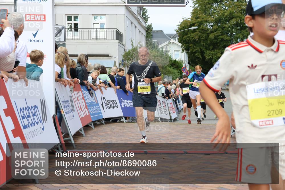 31.08.2025 - 21. Blankeneser Heldenlauf Strokosch-Dieckow http://msf.ph/oto/8690086 31.08.2025 10:27:47 Ziel 2577, 2425, 2402, 2080 meine-sportfotos.de