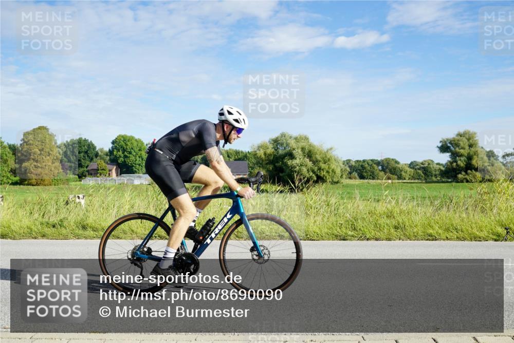 31.08.2025 - Elbe Triathlon Hamburg Michael Burmester http://msf.ph/oto/8690090 31.08.2025 09:34:07 Radfahren 319, 367, 416, 480, 515, 516, 696 meine-sportfotos.de