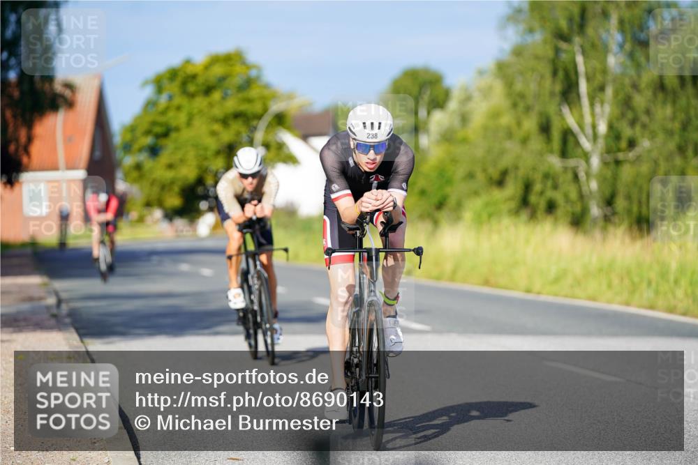 31.08.2025 - Elbe Triathlon Hamburg Michael Burmester http://msf.ph/oto/8690143 31.08.2025 08:51:45 Radfahren 200, 209, 232, 238, 332 meine-sportfotos.de