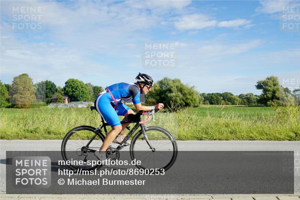 31.08.2025 - Elbe Triathlon Hamburg Michael Burmester http://msf.ph/oto/8690253 31.08.2025 09:37:14 Radfahren 254, 309, 325, 470, 557, 626, 677 meine-sportfotos.de