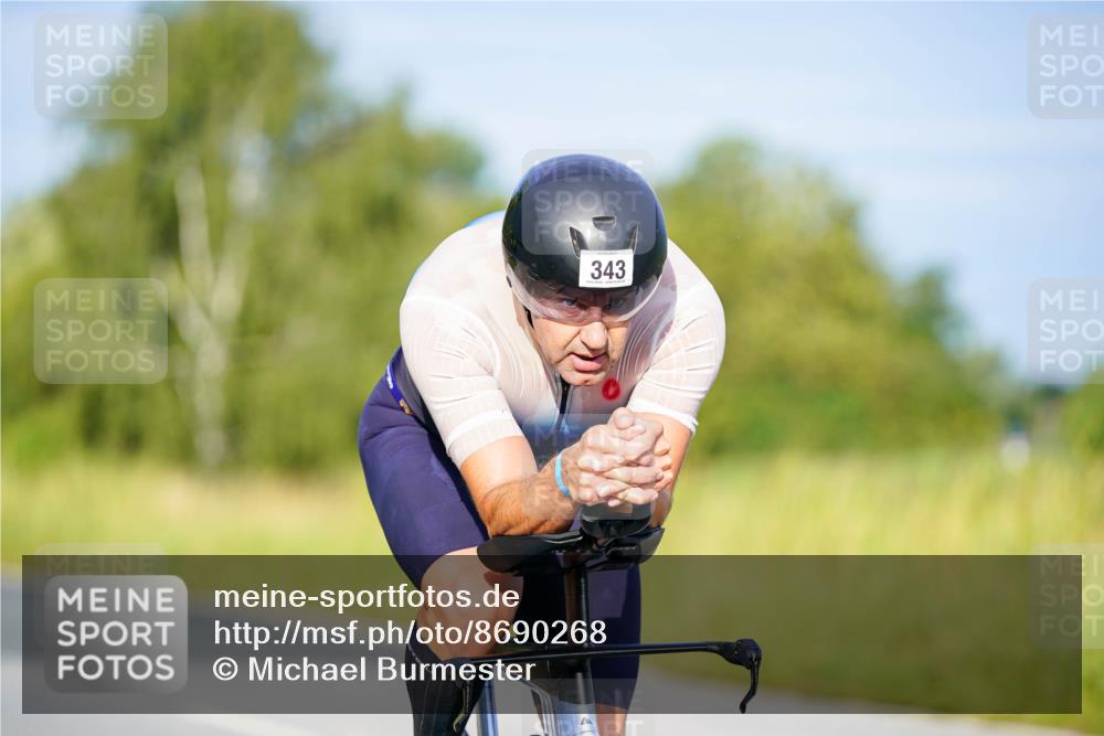 31.08.2025 - Elbe Triathlon Hamburg Michael Burmester http://msf.ph/oto/8690268 31.08.2025 08:53:22 Radfahren 189, 196, 225, 314, 343, 381 meine-sportfotos.de
