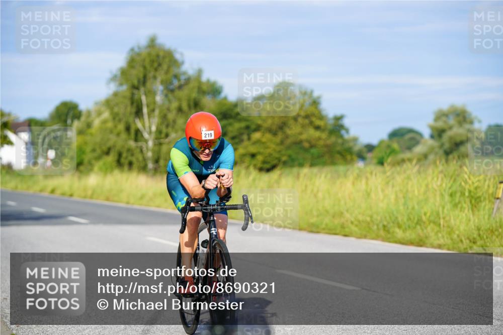31.08.2025 - Elbe Triathlon Hamburg Michael Burmester http://msf.ph/oto/8690321 31.08.2025 08:53:37 Radfahren 219, 242, 270, 272, 283 meine-sportfotos.de