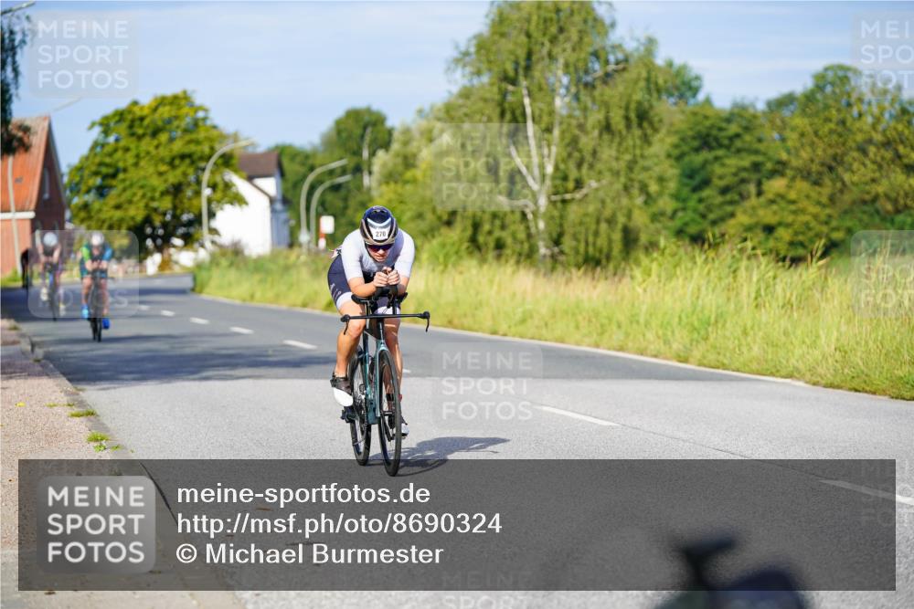 31.08.2025 - Elbe Triathlon Hamburg Michael Burmester http://msf.ph/oto/8690324 31.08.2025 08:53:39 Radfahren 219, 242, 270, 283 meine-sportfotos.de