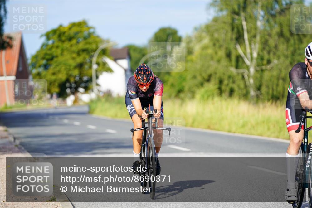 31.08.2025 - Elbe Triathlon Hamburg Michael Burmester http://msf.ph/oto/8690371 31.08.2025 08:53:49 Radfahren 252, 342 meine-sportfotos.de