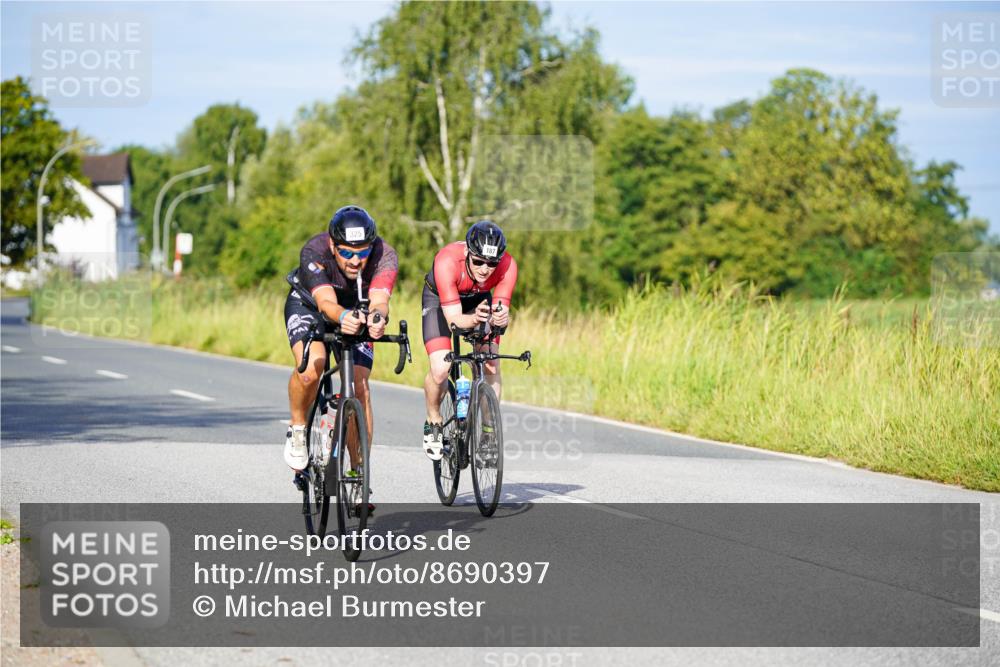 31.08.2025 - Elbe Triathlon Hamburg Michael Burmester http://msf.ph/oto/8690397 31.08.2025 08:54:10 Radfahren 187, 257, 265, 325, 375 meine-sportfotos.de
