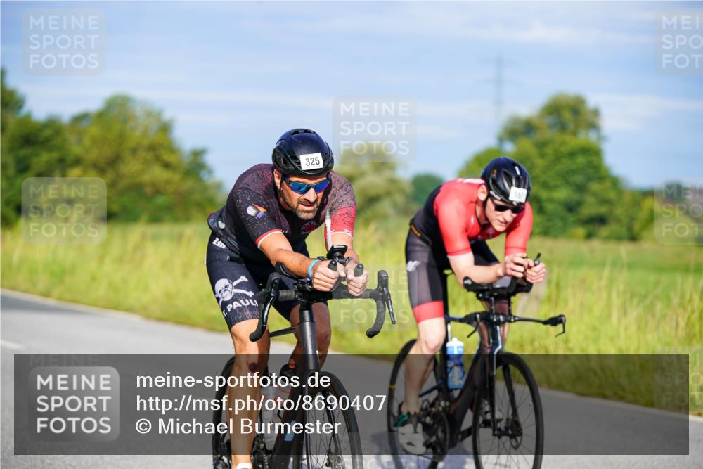 31.08.2025 - Elbe Triathlon Hamburg Michael Burmester http://msf.ph/oto/8690407 31.08.2025 08:54:11 Radfahren 187, 211, 257, 265, 325, 375 meine-sportfotos.de