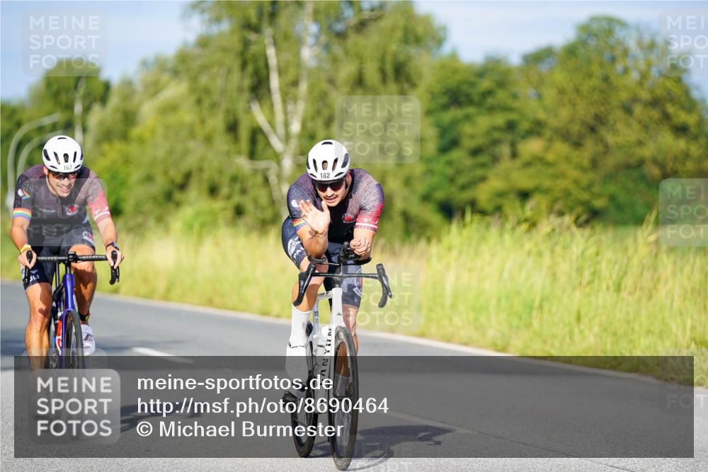 31.08.2025 - Elbe Triathlon Hamburg Michael Burmester http://msf.ph/oto/8690464 31.08.2025 08:54:59 Radfahren 167, 182, 264, 275 meine-sportfotos.de