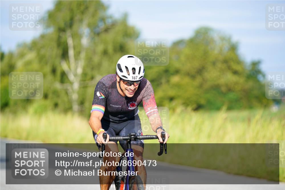 31.08.2025 - Elbe Triathlon Hamburg Michael Burmester http://msf.ph/oto/8690473 31.08.2025 08:55:00 Radfahren 167, 182, 264, 275 meine-sportfotos.de