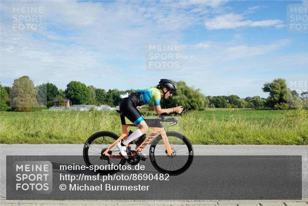31.08.2025 - Elbe Triathlon Hamburg Michael Burmester http://msf.ph/oto/8690482 31.08.2025 09:40:40 Radfahren 246, 341, 415, 417, 444, 451, 619, 716, 805, 830 meine-sportfotos.de