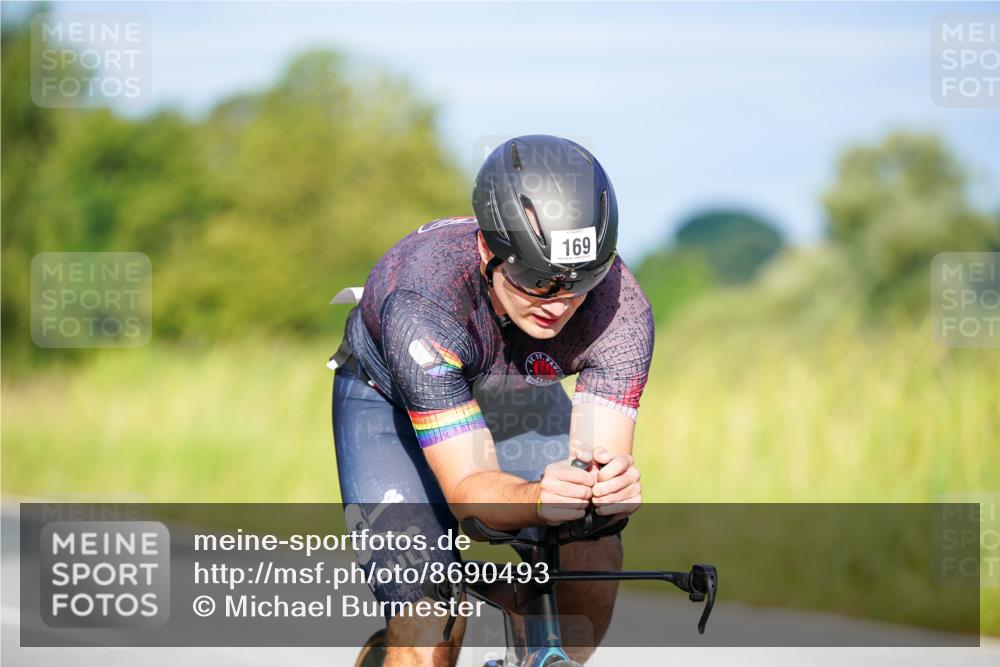 31.08.2025 - Elbe Triathlon Hamburg Michael Burmester http://msf.ph/oto/8690493 31.08.2025 08:55:09 Radfahren 169, 264 meine-sportfotos.de