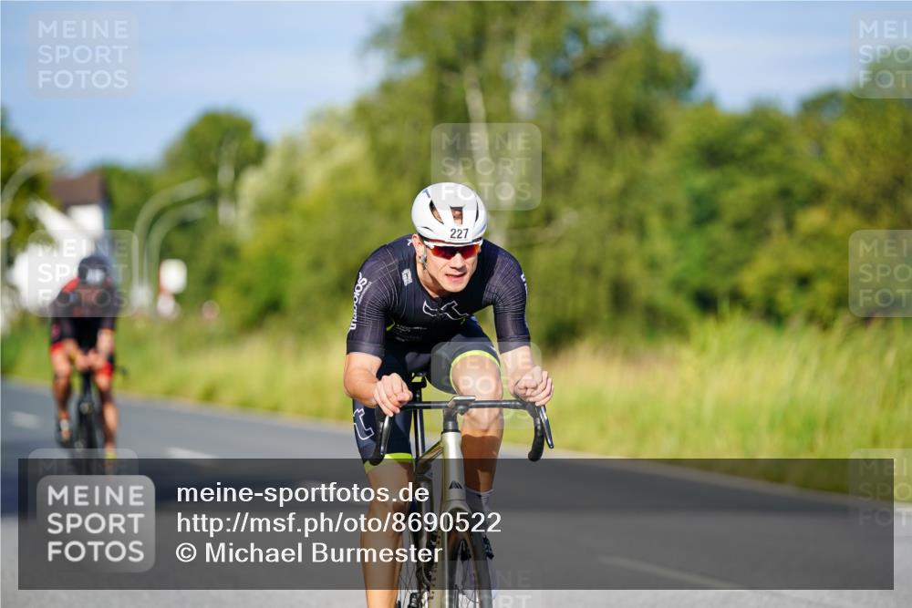 31.08.2025 - Elbe Triathlon Hamburg Michael Burmester http://msf.ph/oto/8690522 31.08.2025 08:55:21 Radfahren 215, 227, 231, 248 meine-sportfotos.de