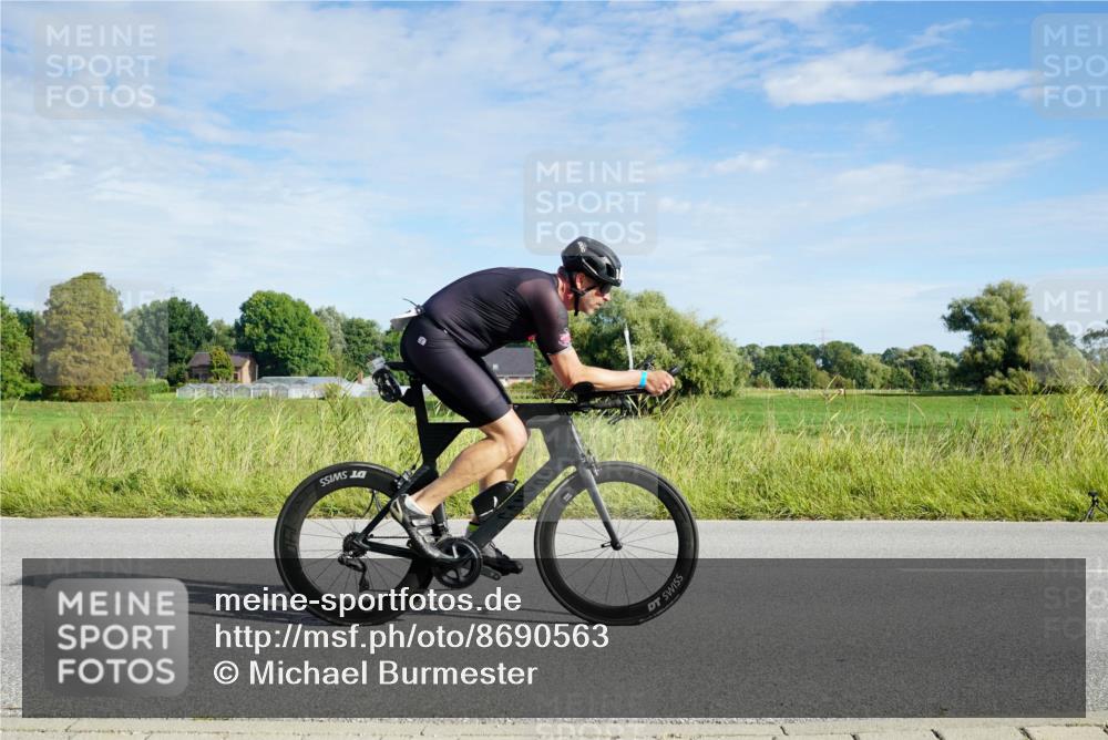 31.08.2025 - Elbe Triathlon Hamburg Michael Burmester http://msf.ph/oto/8690563 31.08.2025 09:41:40 Radfahren 302, 368, 608, 678, 813, 829 meine-sportfotos.de