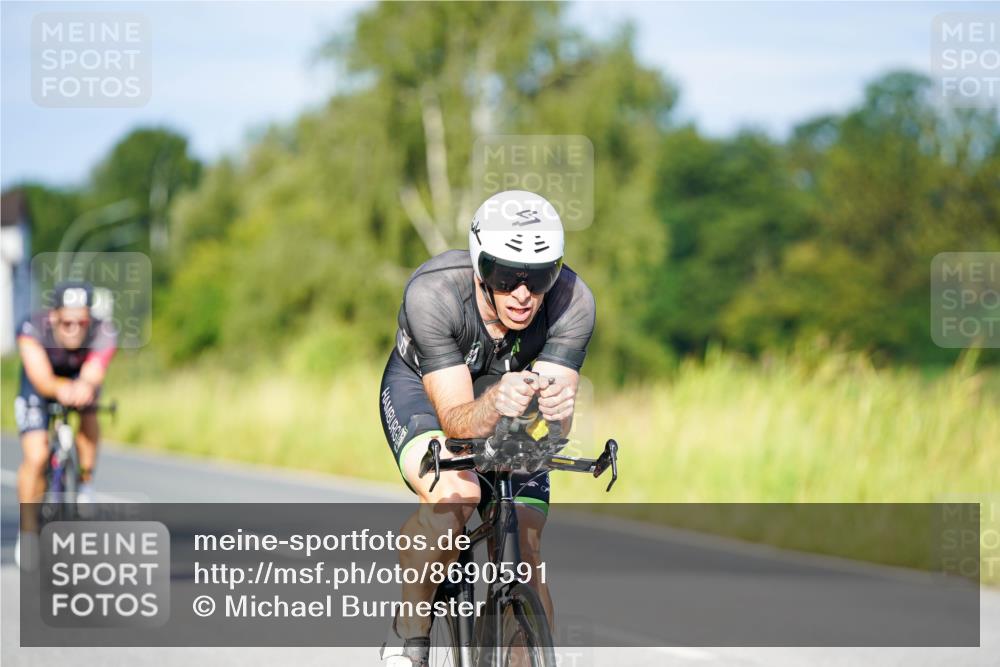 31.08.2025 - Elbe Triathlon Hamburg Michael Burmester http://msf.ph/oto/8690591 31.08.2025 08:56:01 Radfahren 166, 313 meine-sportfotos.de