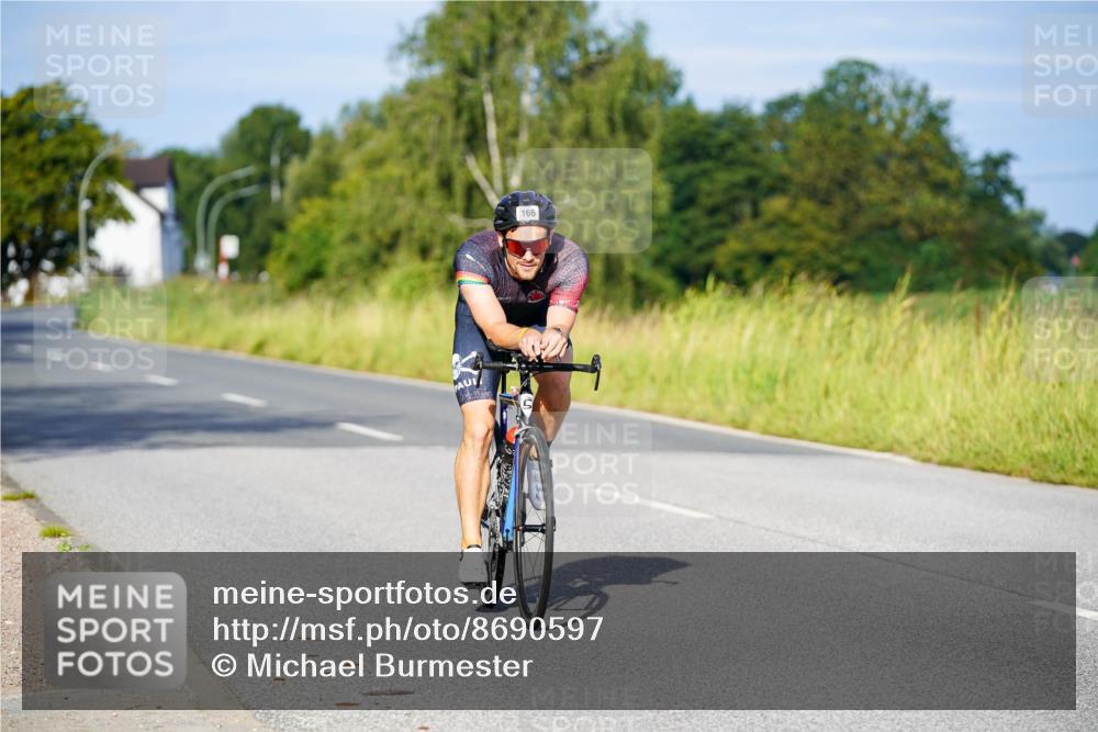 31.08.2025 - Elbe Triathlon Hamburg Michael Burmester http://msf.ph/oto/8690597 31.08.2025 08:56:03 Radfahren 166, 313 meine-sportfotos.de