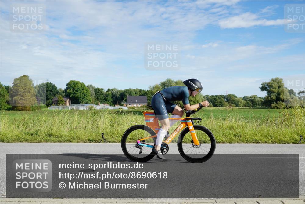 31.08.2025 - Elbe Triathlon Hamburg Michael Burmester http://msf.ph/oto/8690618 31.08.2025 09:42:48 Radfahren 268, 311, 361, 490, 505, 522, 615, 629, 648, 715, 884, 893 meine-sportfotos.de