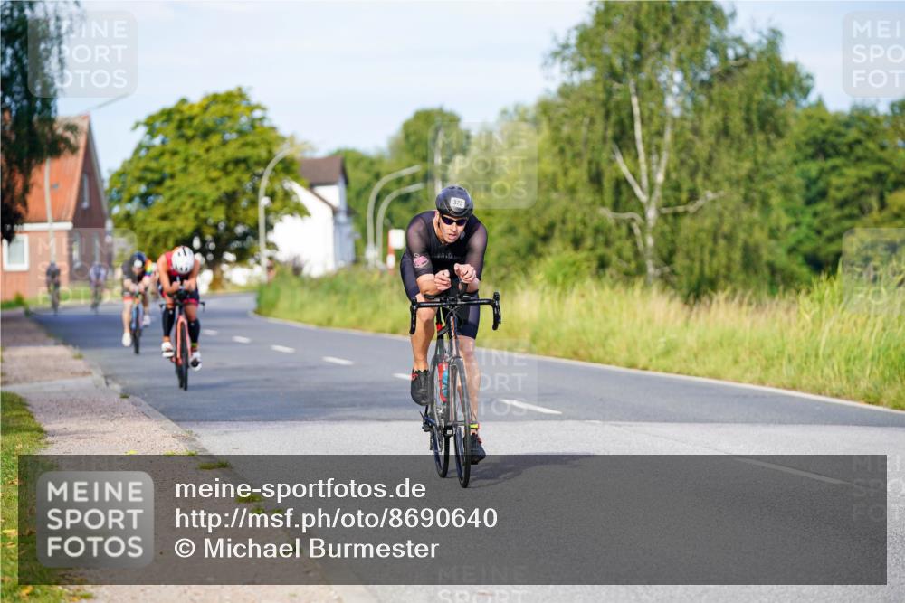 31.08.2025 - Elbe Triathlon Hamburg Michael Burmester http://msf.ph/oto/8690640 31.08.2025 08:56:33 Radfahren 181, 199, 260, 373 meine-sportfotos.de