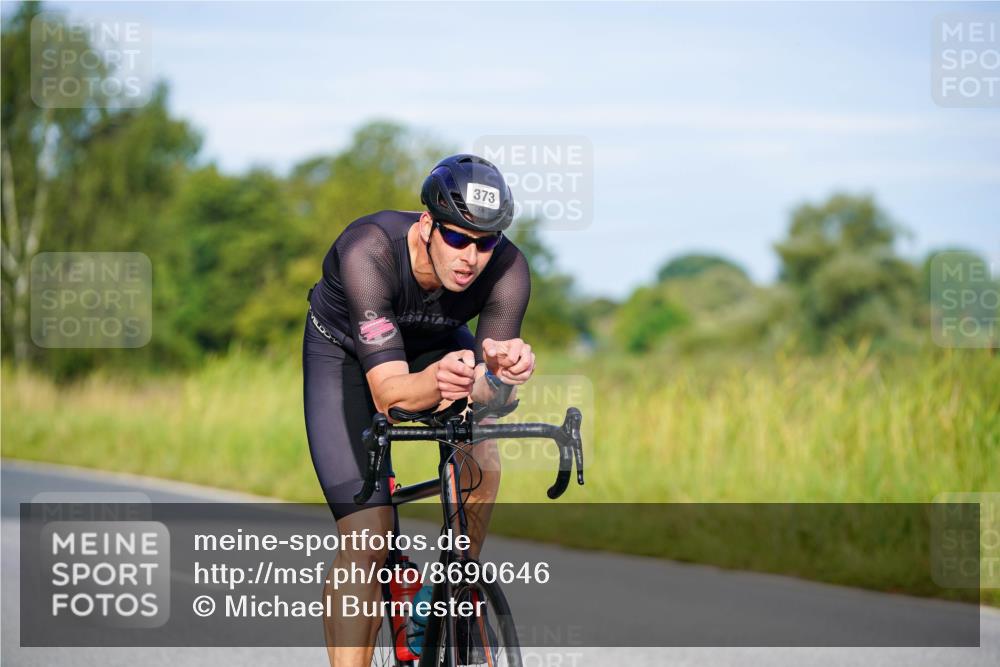 31.08.2025 - Elbe Triathlon Hamburg Michael Burmester http://msf.ph/oto/8690646 31.08.2025 08:56:34 Radfahren 181, 260, 373 meine-sportfotos.de