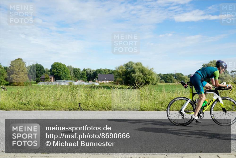 31.08.2025 - Elbe Triathlon Hamburg Michael Burmester http://msf.ph/oto/8690666 31.08.2025 09:43:36 Radfahren 282, 337, 461, 866, 888, 913 meine-sportfotos.de