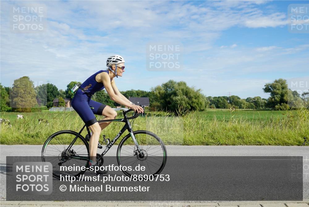 31.08.2025 - Elbe Triathlon Hamburg Michael Burmester http://msf.ph/oto/8690753 31.08.2025 09:45:50 Radfahren 305, 534, 588, 905, 930 meine-sportfotos.de