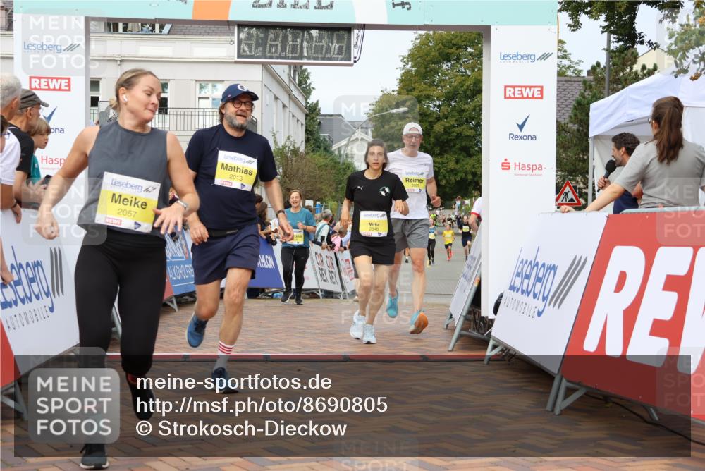 31.08.2025 - 21. Blankeneser Heldenlauf Strokosch-Dieckow http://msf.ph/oto/8690805 31.08.2025 10:26:46 Ziel 2022, 2057, 2013, 2749, 2648, 2607, 2646, 2487, 2354, 2296, 2478 meine-sportfotos.de