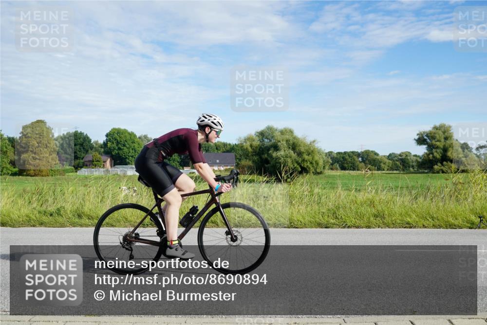 31.08.2025 - Elbe Triathlon Hamburg Michael Burmester http://msf.ph/oto/8690894 31.08.2025 09:48:59 Radfahren 428, 532, 726, 727, 822, 842, 921 meine-sportfotos.de