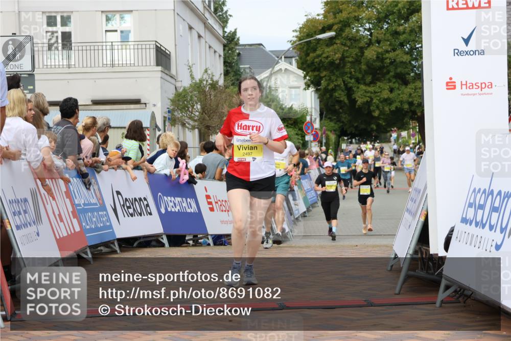31.08.2025 - 21. Blankeneser Heldenlauf Strokosch-Dieckow http://msf.ph/oto/8691082 31.08.2025 10:26:30 Ziel 2254, 2497, 2688 meine-sportfotos.de