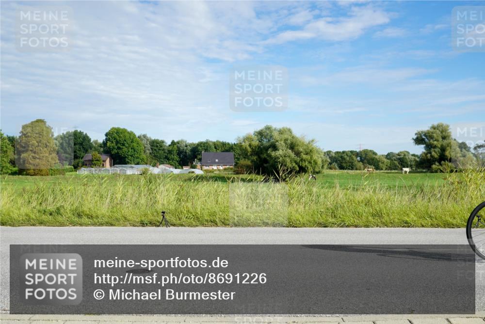 31.08.2025 - Elbe Triathlon Hamburg Michael Burmester http://msf.ph/oto/8691226 31.08.2025 09:56:33 Radfahren 395, 673, 748, 848, 886, 929 meine-sportfotos.de