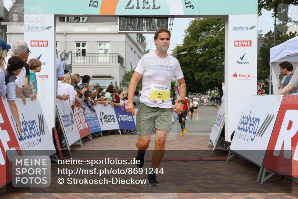 31.08.2025 - 21. Blankeneser Heldenlauf Strokosch-Dieckow http://msf.ph/oto/8691244 31.08.2025 10:26:10 Ziel 2736, 2777, 2046, 2671, 2564, 2447, 2119, 2118 meine-sportfotos.de