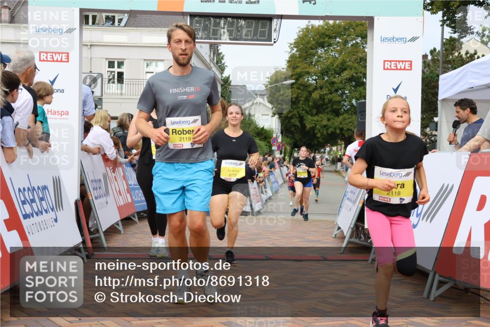 31.08.2025 - 21. Blankeneser Heldenlauf Strokosch-Dieckow http://msf.ph/oto/8691318 31.08.2025 10:26:05 Ziel 2736, 2777, 2342, 2671, 2193, 2447, 2119, 2118 meine-sportfotos.de