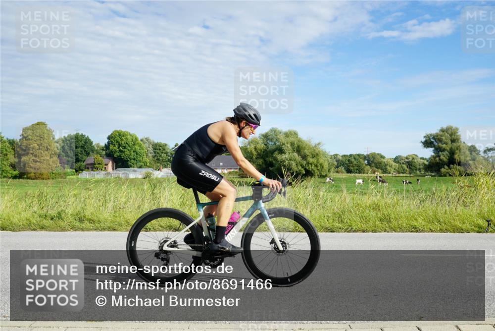 31.08.2025 - Elbe Triathlon Hamburg Michael Burmester http://msf.ph/oto/8691466 31.08.2025 10:02:56 Radfahren 428, 495, 618, 638, 682, 696, 727, 739, 850, 912 meine-sportfotos.de