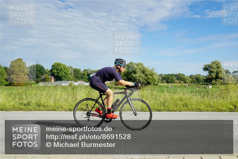 31.08.2025 - Elbe Triathlon Hamburg Michael Burmester http://msf.ph/oto/8691528 31.08.2025 10:04:20 Radfahren 537, 710, 742, 790, 794, 921 meine-sportfotos.de