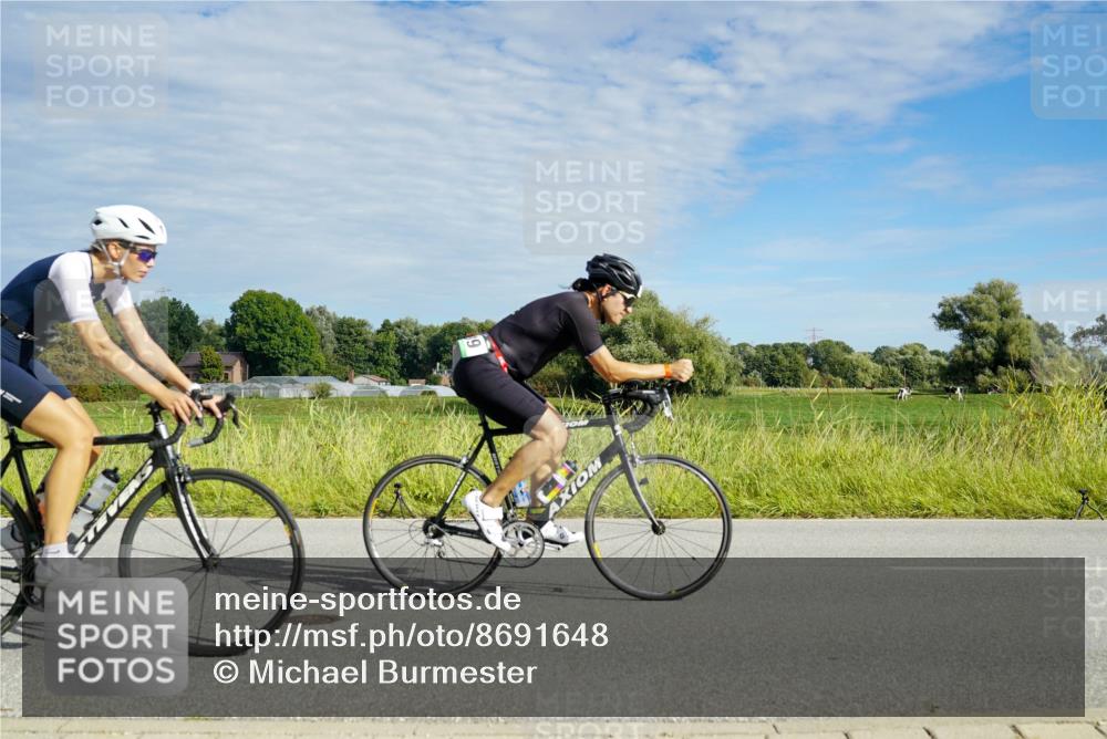 31.08.2025 - Elbe Triathlon Hamburg Michael Burmester http://msf.ph/oto/8691648 31.08.2025 10:08:52 Radfahren 405, 446, 481, 525, 574, 639, 677, 725, 801 meine-sportfotos.de