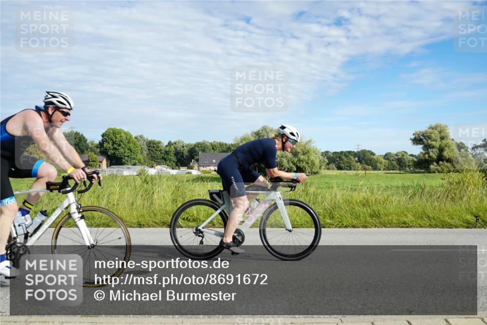 31.08.2025 - Elbe Triathlon Hamburg Michael Burmester http://msf.ph/oto/8691672 31.08.2025 10:10:24 Radfahren 590, 631, 680, 715, 716, 809, 910 meine-sportfotos.de