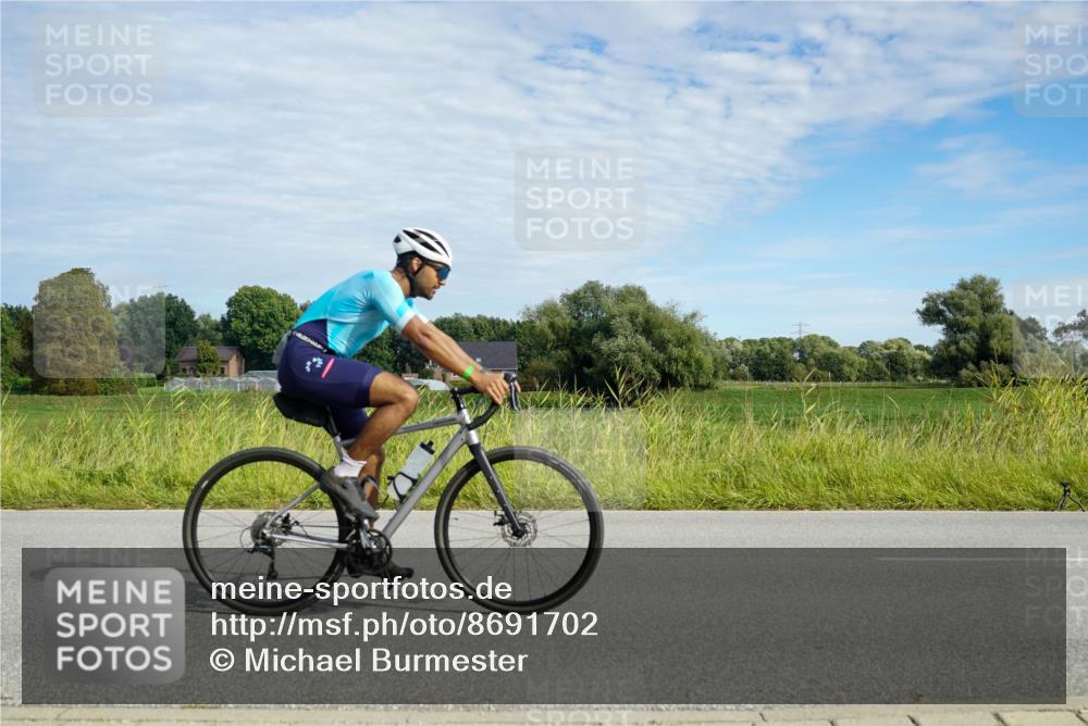 31.08.2025 - Elbe Triathlon Hamburg Michael Burmester http://msf.ph/oto/8691702 31.08.2025 10:11:28 Radfahren 483, 650, 797, 830, 840, 853, 894 meine-sportfotos.de