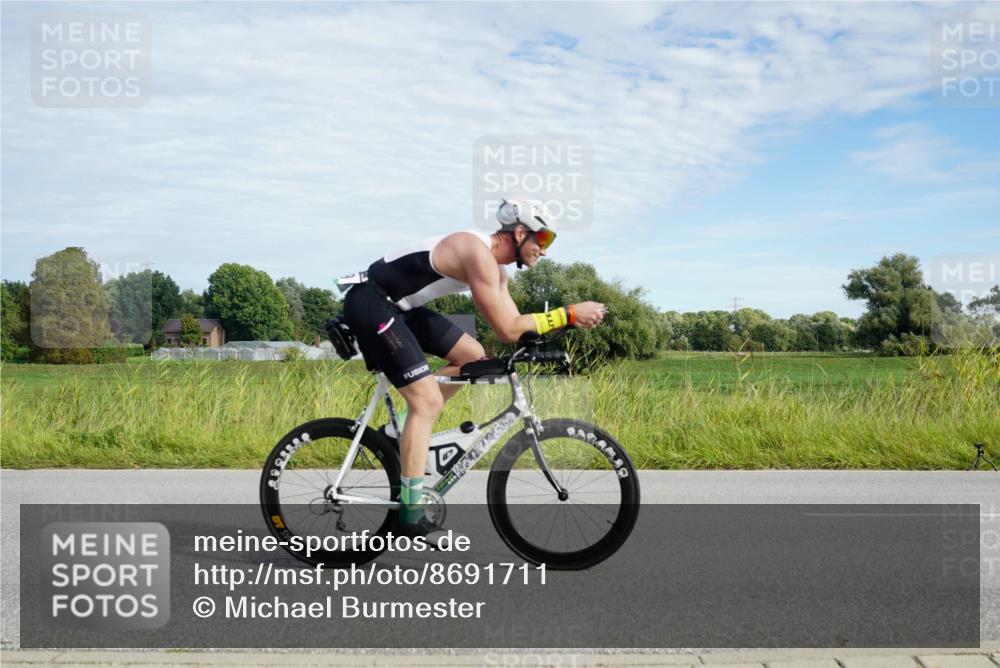 31.08.2025 - Elbe Triathlon Hamburg Michael Burmester http://msf.ph/oto/8691711 31.08.2025 10:11:58 Radfahren 593, 629 meine-sportfotos.de