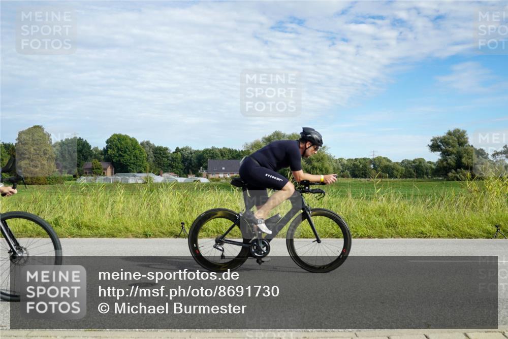 31.08.2025 - Elbe Triathlon Hamburg Michael Burmester http://msf.ph/oto/8691730 31.08.2025 10:12:36 Radfahren 499, 530, 536, 648, 673, 708, 720, 748, 815, 848 meine-sportfotos.de