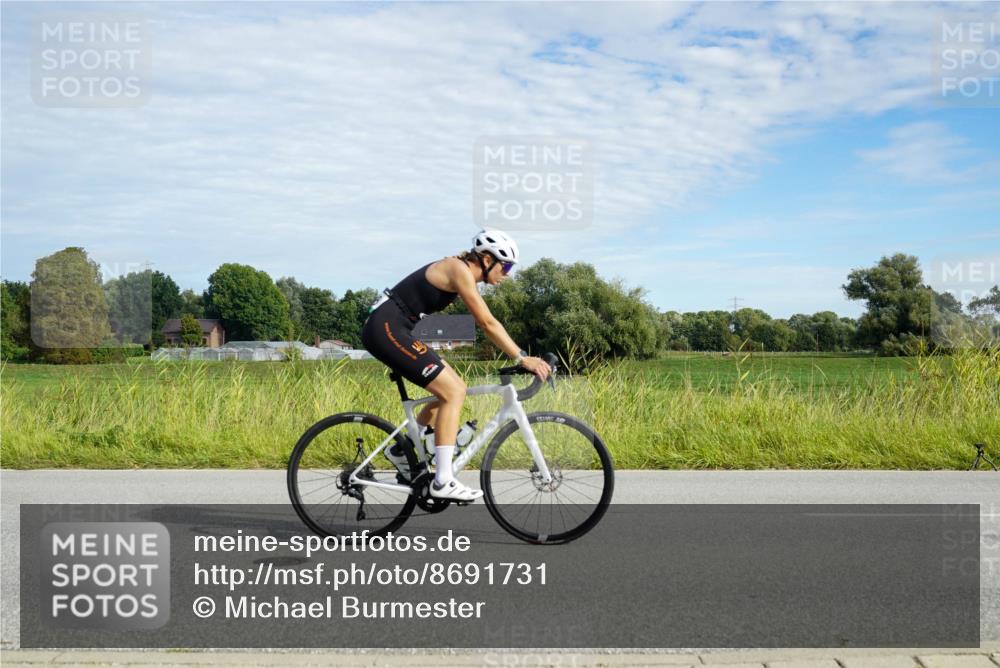 31.08.2025 - Elbe Triathlon Hamburg Michael Burmester http://msf.ph/oto/8691731 31.08.2025 10:12:37 Radfahren 499, 530, 536, 648, 673, 708, 720, 748, 813, 815, 848 meine-sportfotos.de