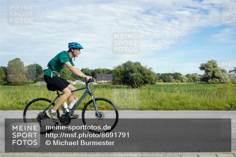 31.08.2025 - Elbe Triathlon Hamburg Michael Burmester http://msf.ph/oto/8691791 31.08.2025 10:14:35 Radfahren 404, 667, 845 meine-sportfotos.de