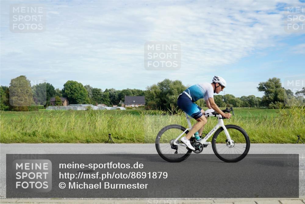 31.08.2025 - Elbe Triathlon Hamburg Michael Burmester http://msf.ph/oto/8691879 31.08.2025 10:18:03 Radfahren 461, 684, 750, 909 meine-sportfotos.de