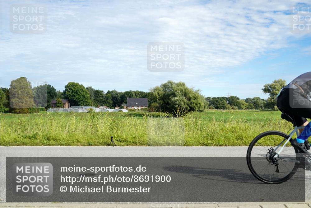 31.08.2025 - Elbe Triathlon Hamburg Michael Burmester http://msf.ph/oto/8691900 31.08.2025 10:19:11 Radfahren 487, 713, 777, 803, 828, 856, 930 meine-sportfotos.de