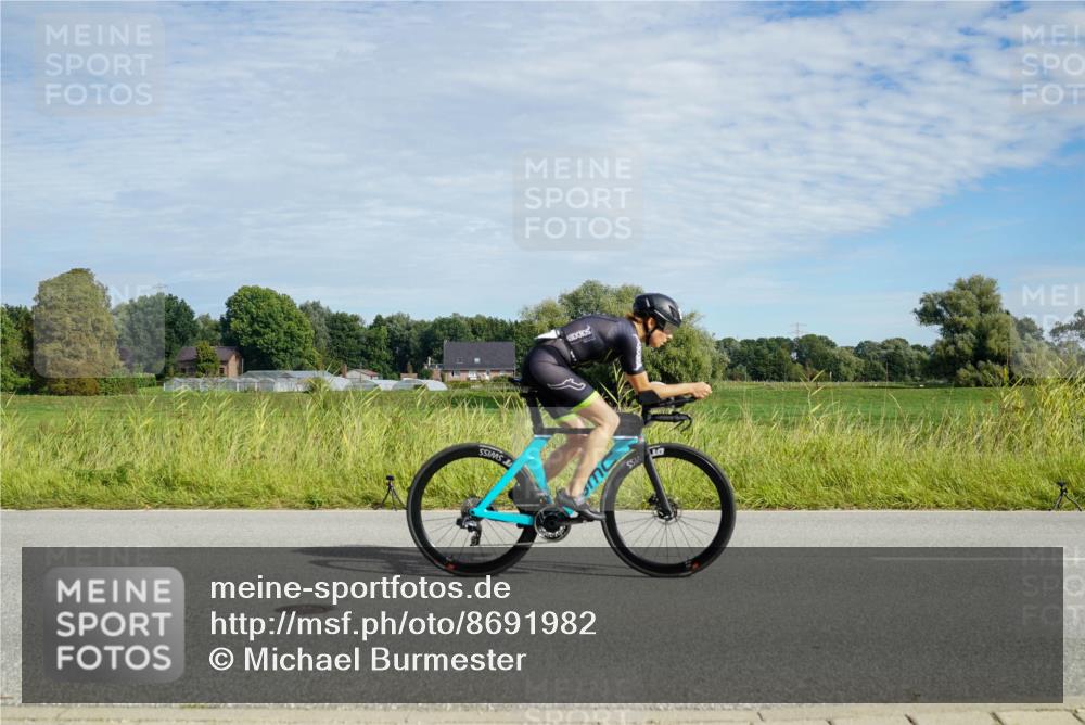 31.08.2025 - Elbe Triathlon Hamburg Michael Burmester http://msf.ph/oto/8691982 31.08.2025 10:21:45 Radfahren 764, 766, 788, 895, 900, 1001 meine-sportfotos.de