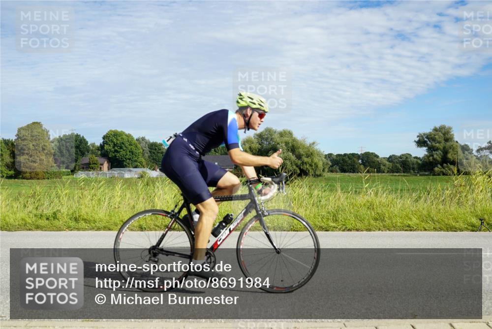 31.08.2025 - Elbe Triathlon Hamburg Michael Burmester http://msf.ph/oto/8691984 31.08.2025 10:21:51 Radfahren 654, 769, 844, 849, 953, 1001, 1024 meine-sportfotos.de