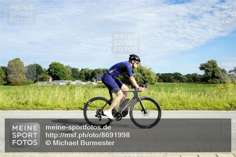 31.08.2025 - Elbe Triathlon Hamburg Michael Burmester http://msf.ph/oto/8691998 31.08.2025 10:22:03 Radfahren 413, 783, 796, 814, 842, 1030, 1042, 1081, 1101 meine-sportfotos.de